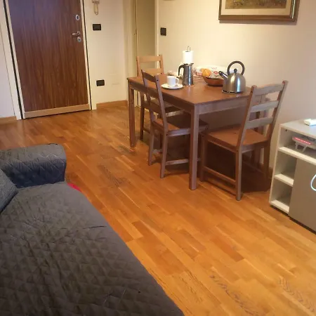 Giorgio's Station Apartment *