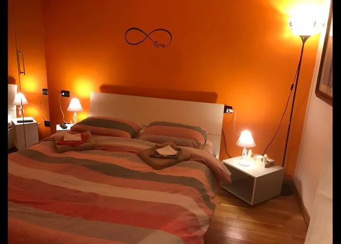 Giorgio's Station شقة