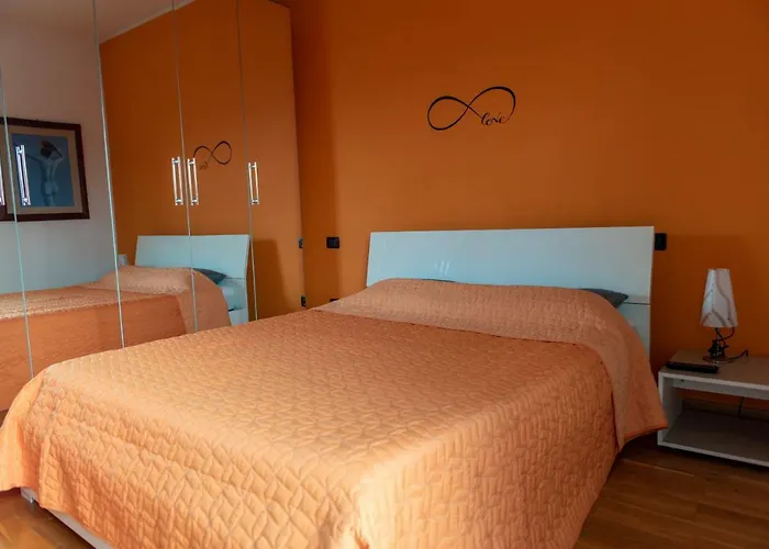 Giorgio's Station * بولونيا